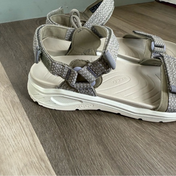 Like New Ecco X-Trinsic Vetiver Outdoor Casual Sandals - Picture 3 of 7